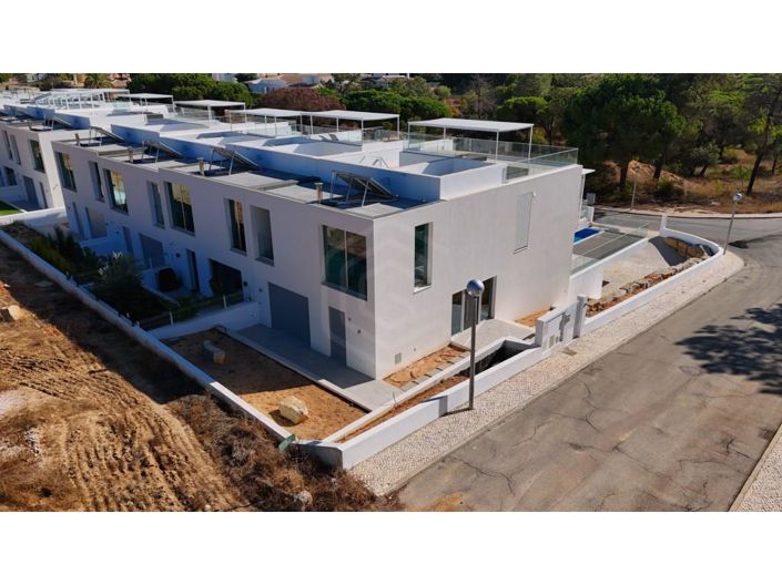 Image No.60-3 Bed House for sale