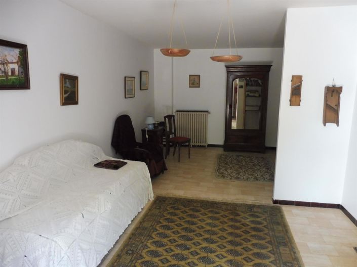 Image No.20-4 Bed House for sale