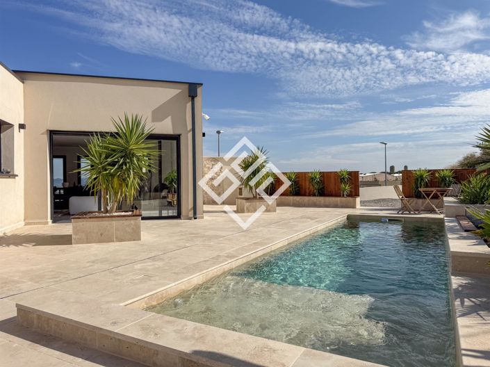 Image No.19-3 Bed House for sale