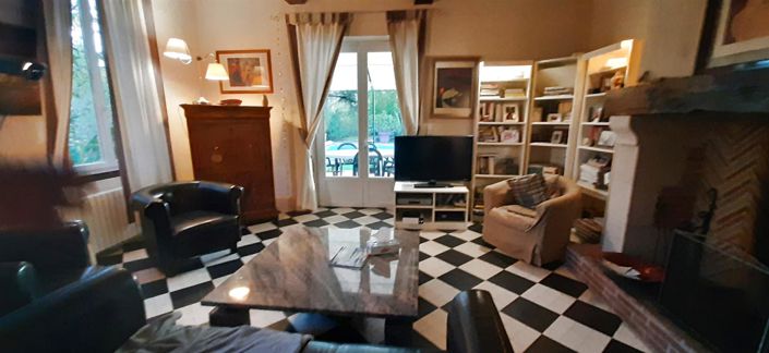 Image No.14-5 Bed House for sale