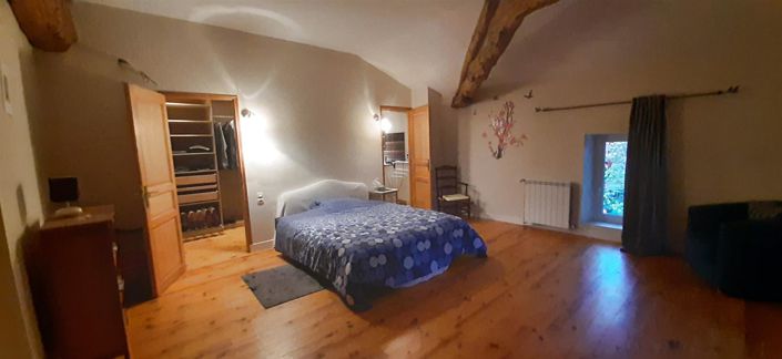 Image No.18-5 Bed House for sale