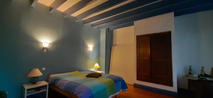 Image No.24-5 Bed House for sale