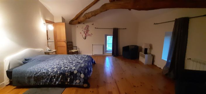 Image No.29-5 Bed House for sale