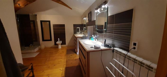 Image No.31-5 Bed House for sale