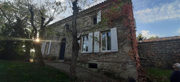 Image No.40-5 Bed House for sale