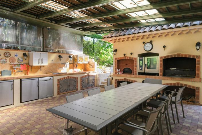 Image No.14-4 Bed House for sale