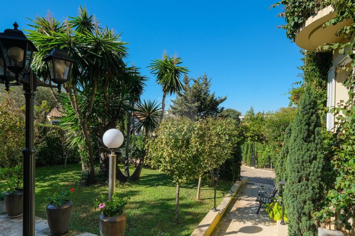 Image No.21-4 Bed House for sale