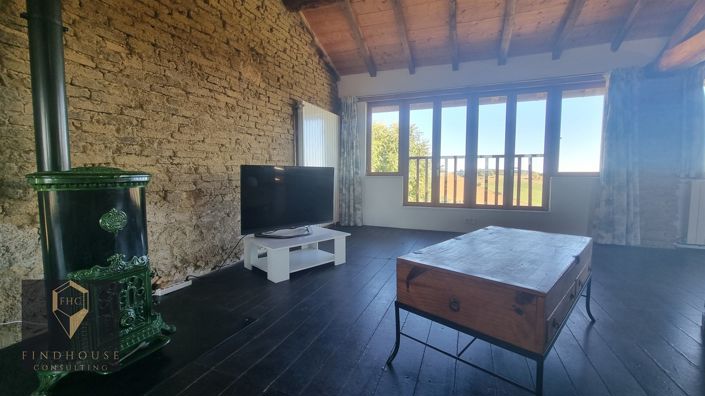 Image No.17-6 Bed House for sale