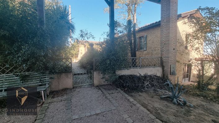 Image No.23-6 Bed House for sale