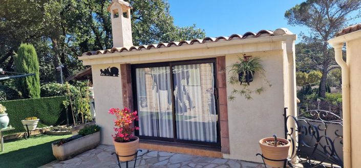 Image No.6-4 Bed House for sale