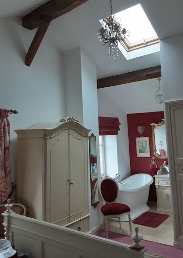 Image No.8-6 Bed House for sale