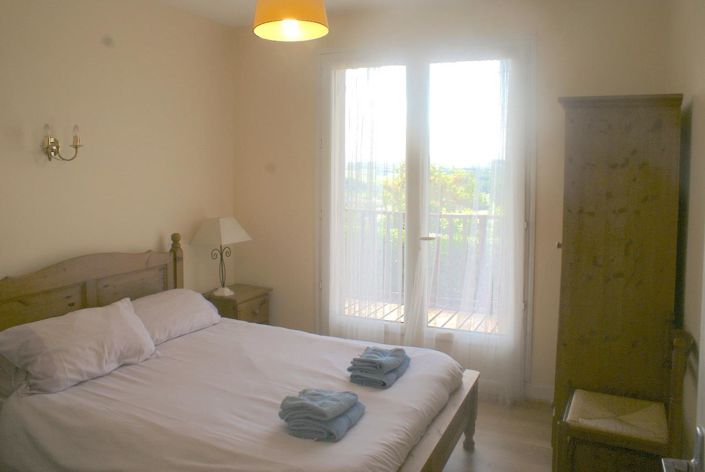 Image No.9-5 Bed House for sale