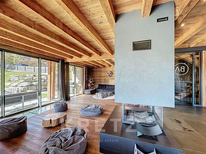 Image No.7-6 Bed House for sale