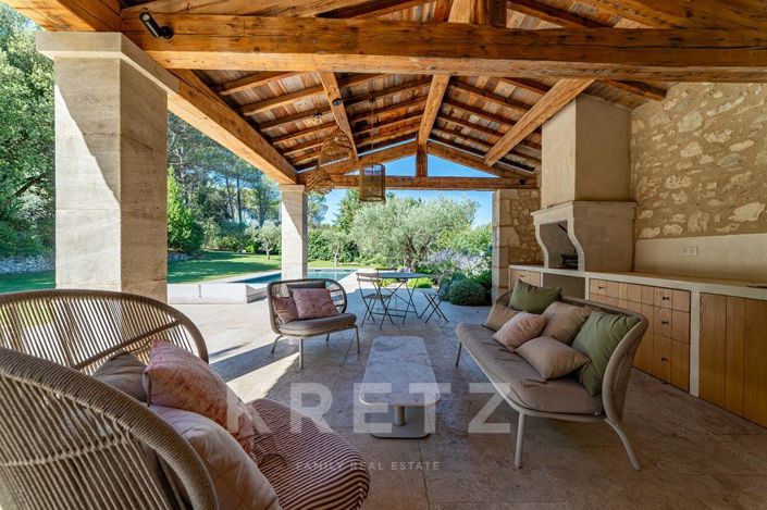 Image No.19-5 Bed House for sale