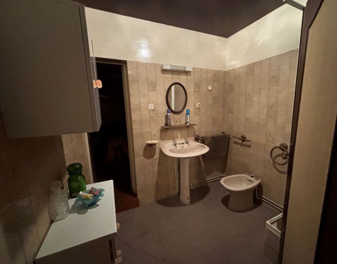 Image No.10-3 Bed House for sale