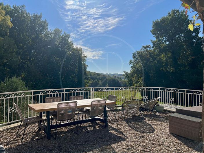 Image No.3-3 Bed House for sale