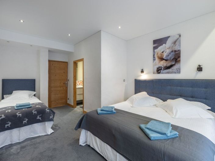 Image No.7-5 Bed Apartment for sale