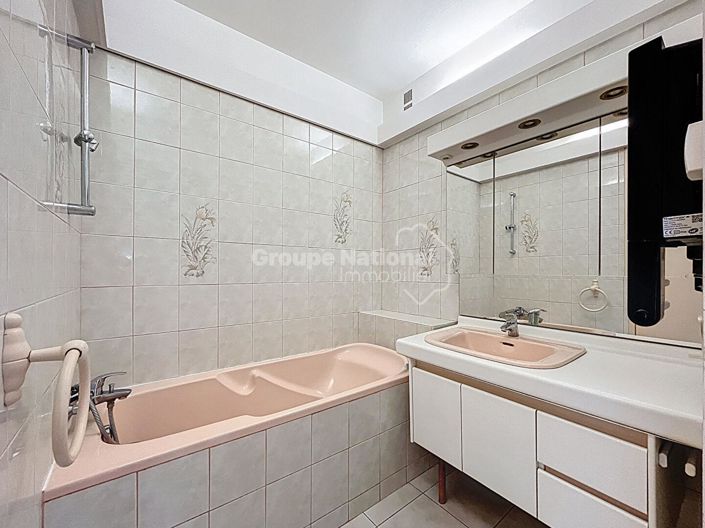 Image No.20-3 Bed Apartment for sale