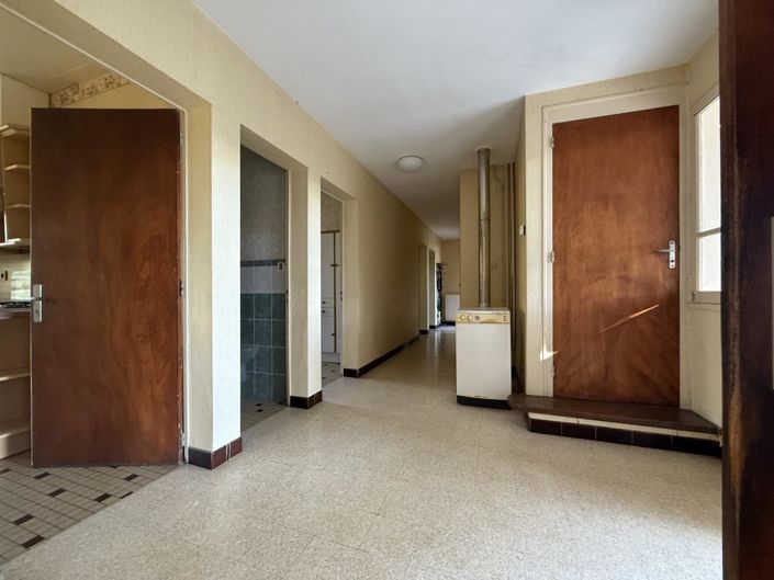 Image No.11-4 Bed House for sale