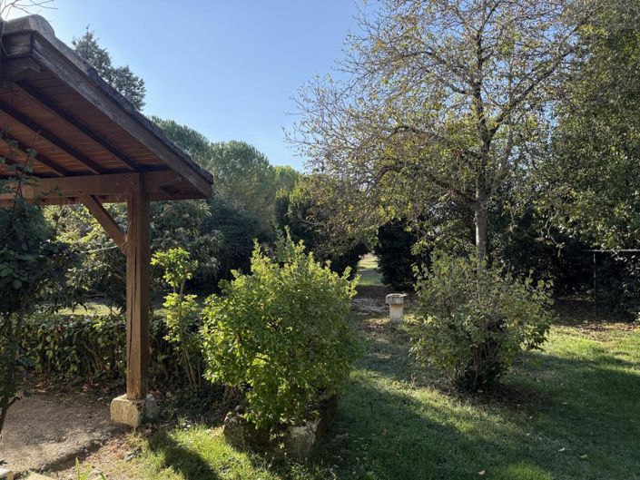 Image No.17-4 Bed House for sale