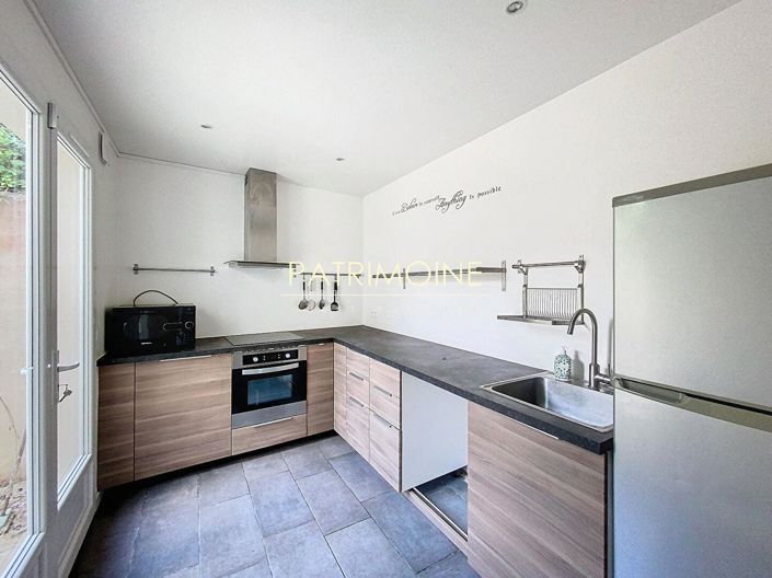 Image No.3-Appartement de 2 chambres à vendre à Feucherolles