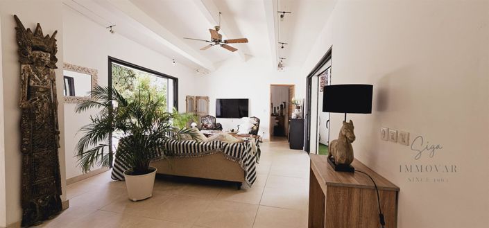 Image No.12-3 Bed House for sale