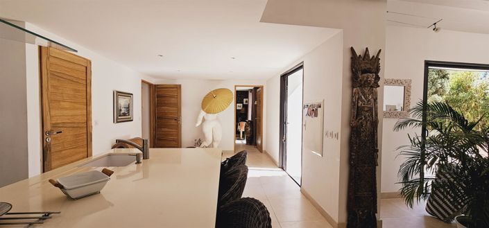 Image No.3-3 Bed House for sale