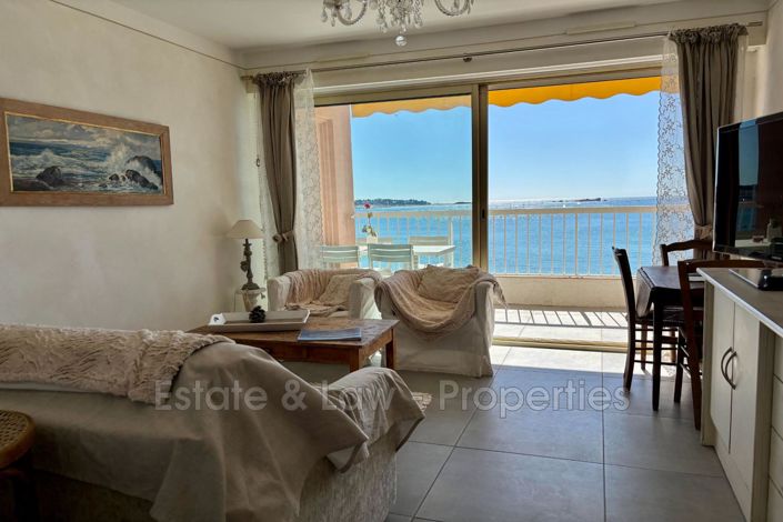 Image No.1-Appartement de 1 chambre à vendre à Fréjus