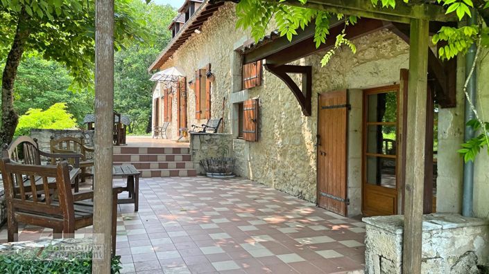 Image No.1-5 Bed House for sale