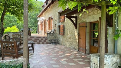 5 Bed House for sale