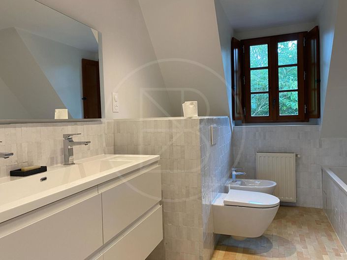 Image No.15-5 Bed House for sale