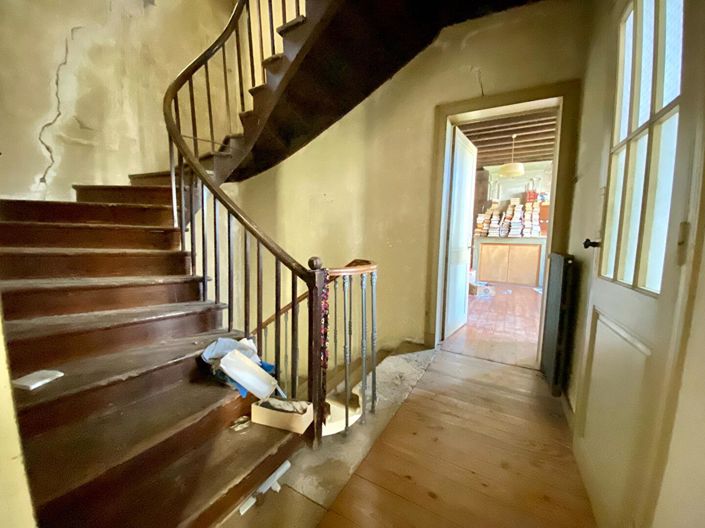 Image No.10-4 Bed House for sale