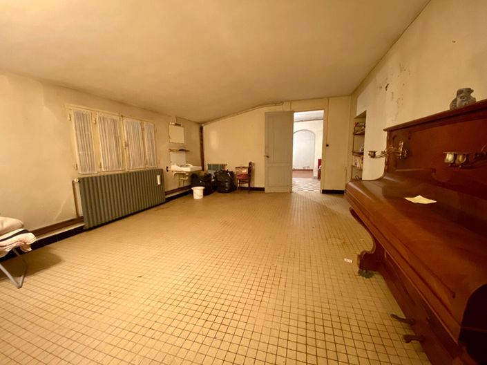 Image No.14-4 Bed House for sale