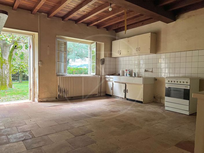 Image No.4-4 Bed House for sale