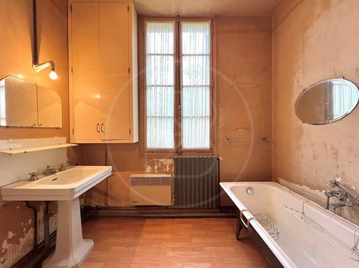 Image No.7-4 Bed House for sale