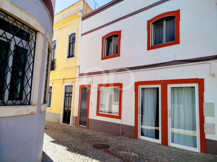 Image No.6-3 Bed House for sale