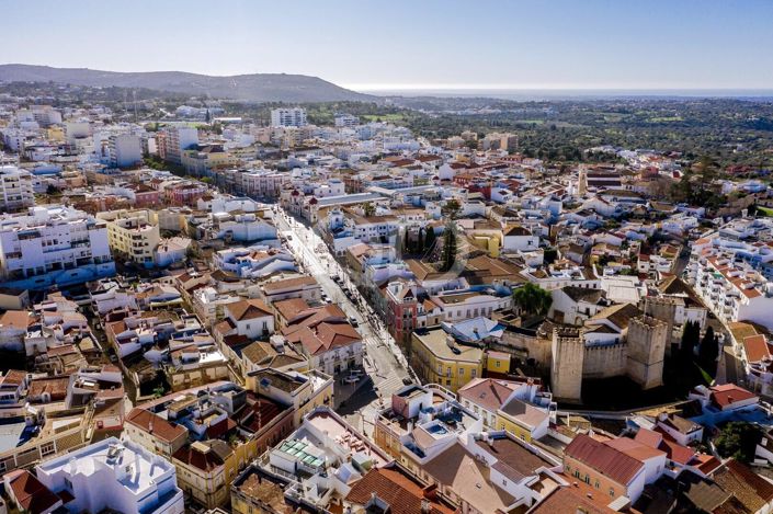 Image No.8-3 Bed House for sale