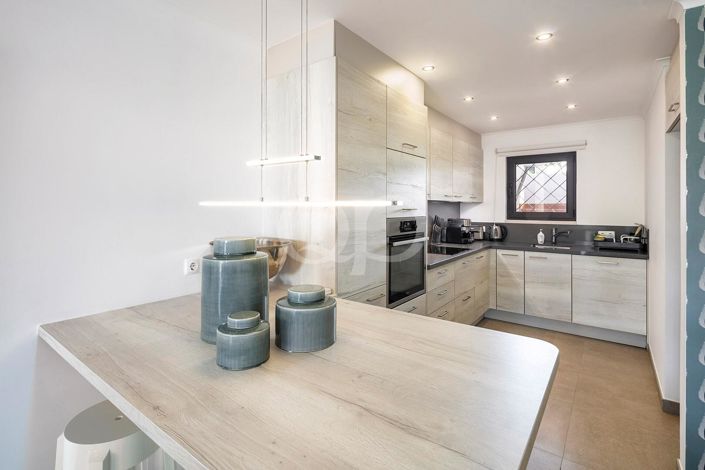 Image No.4-2 Bed House for sale