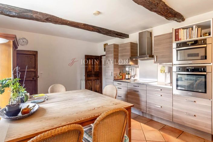 Image No.14-7 Bed House for sale