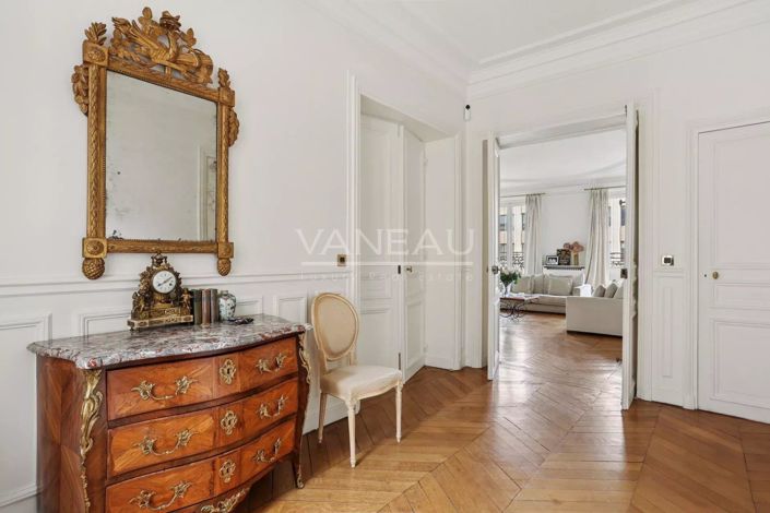 Image No.11-3 Bed Apartment for sale