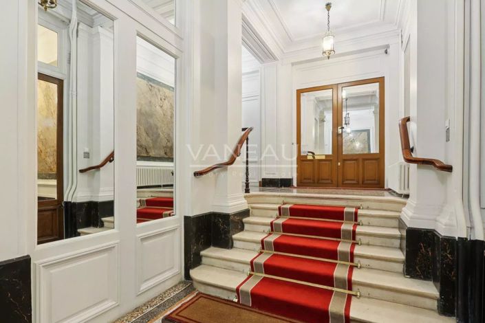 Image No.20-3 Bed Apartment for sale