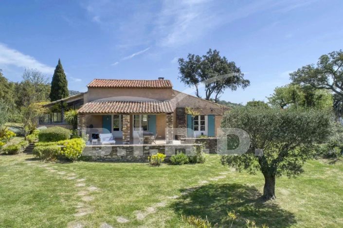 Image No.1-6 Bed House for sale