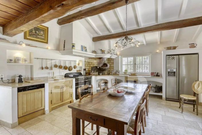 Image No.5-6 Bed House for sale