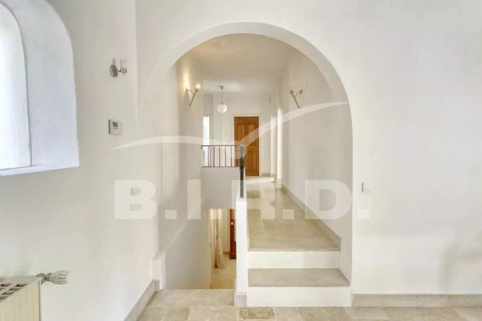 Image No.7-6 Bed House for sale