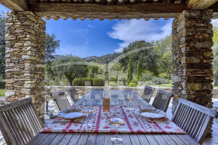 Image No.9-6 Bed House for sale