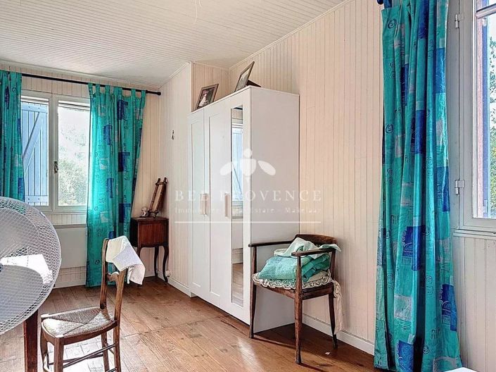 Image No.10-5 Bed House for sale