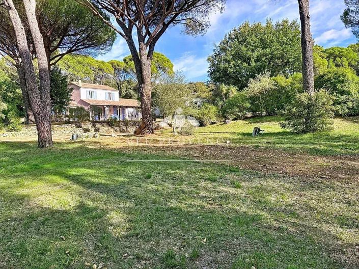 Image No.15-5 Bed House for sale