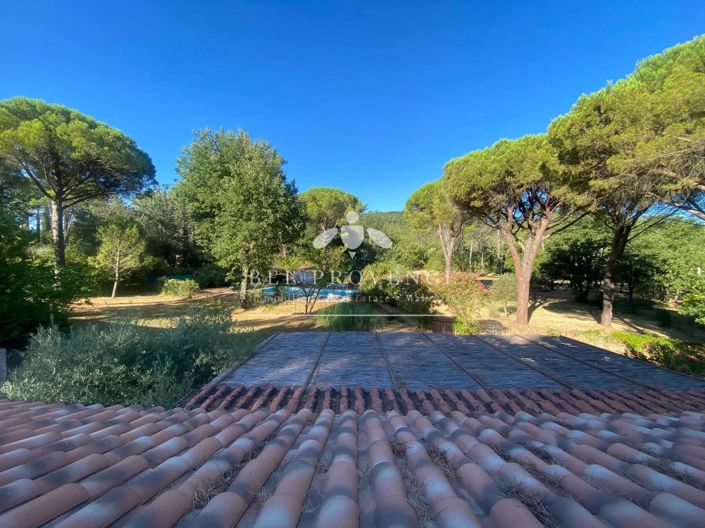 Image No.16-5 Bed House for sale