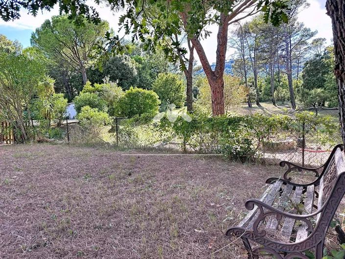 Image No.17-5 Bed House for sale