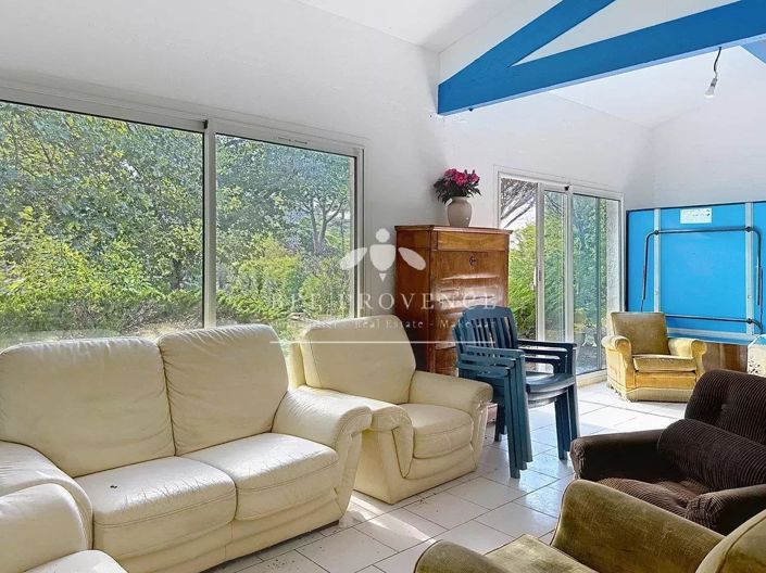 Image No.20-5 Bed House for sale